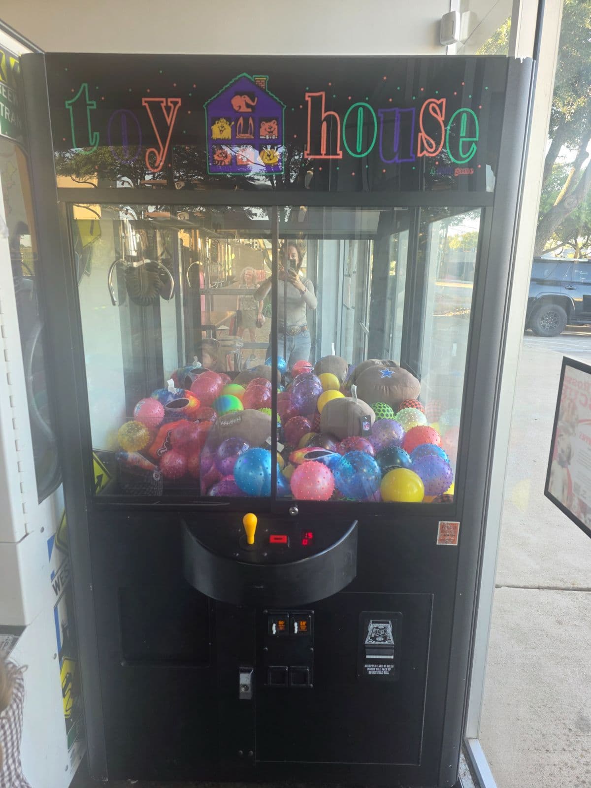 Claw machines at Thunderbird Pies